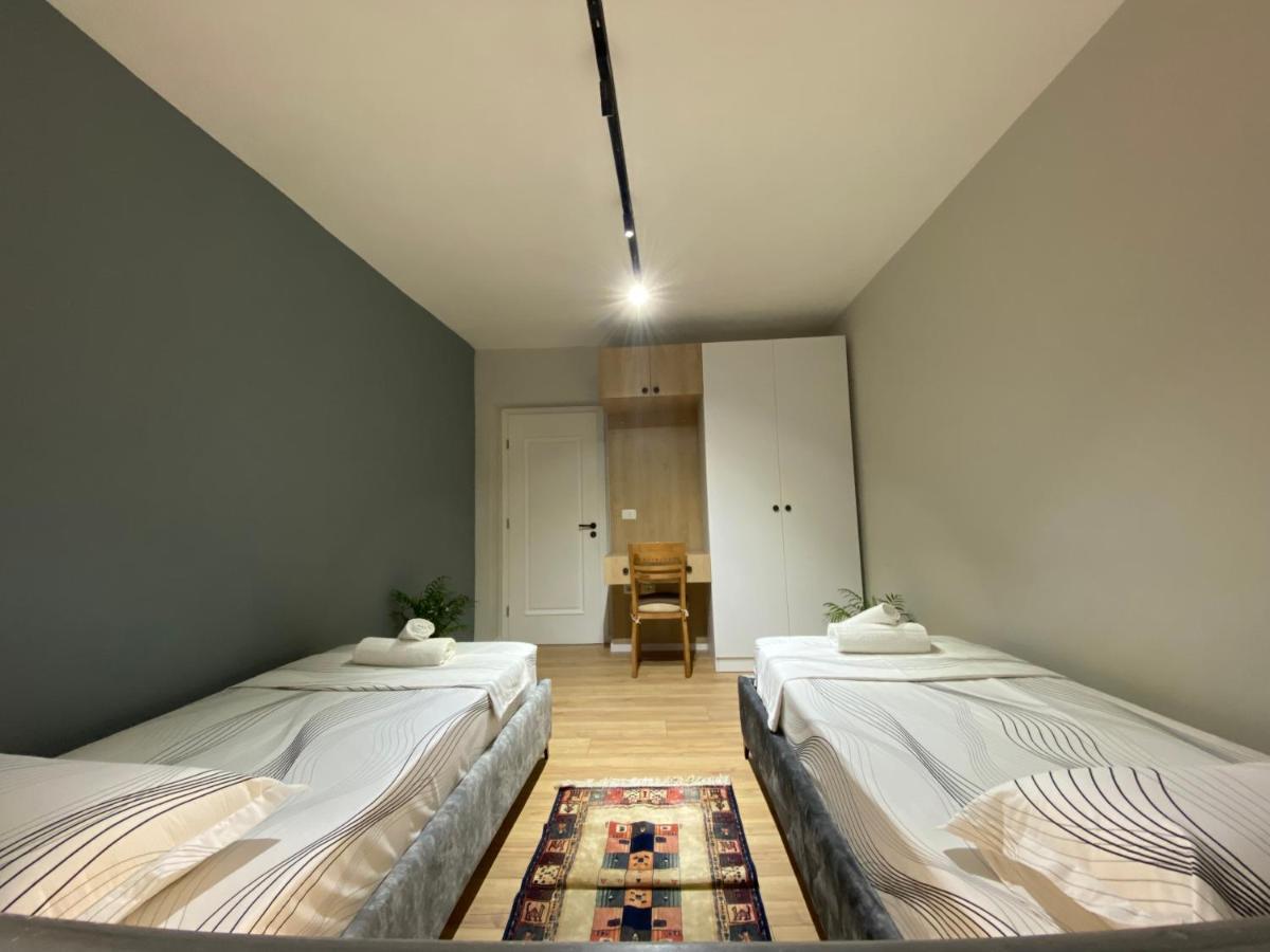 Lucas Downtown Apartment Tirana Exterior photo